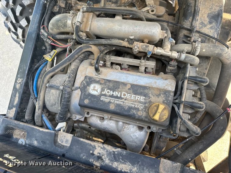 image for item EU6088 2011 John Deere 825I utility vehicle