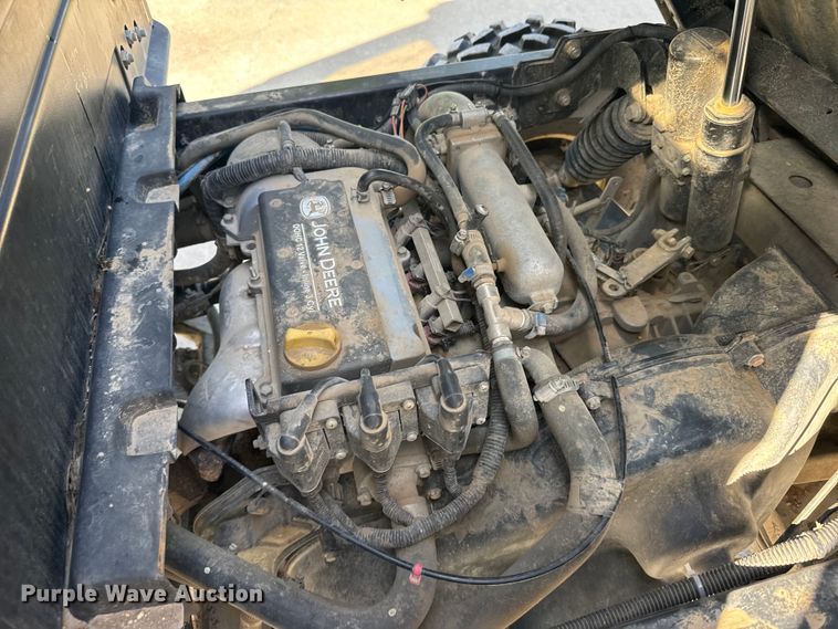 image for item EU6088 2011 John Deere 825I utility vehicle