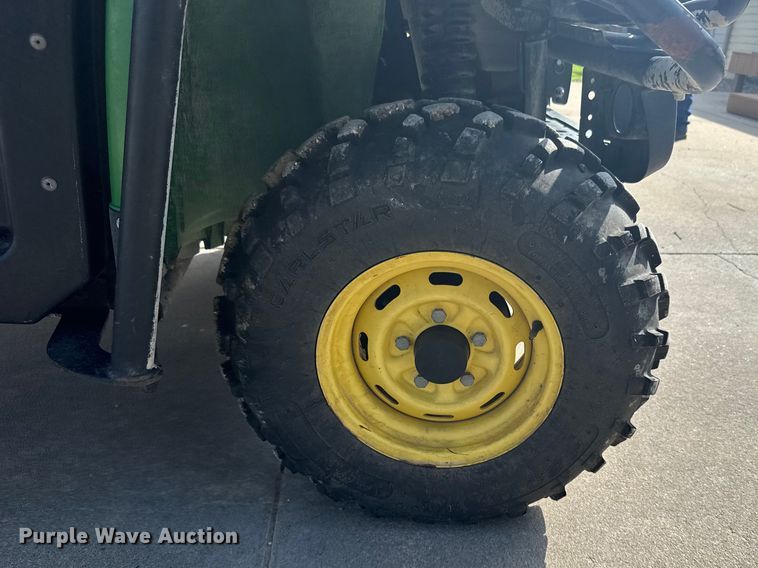 image for item EU6088 2011 John Deere 825I utility vehicle