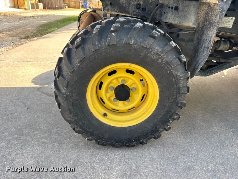 image for item EU6088 2011 John Deere 825I utility vehicle