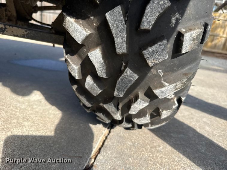 image for item EU6088 2011 John Deere 825I utility vehicle