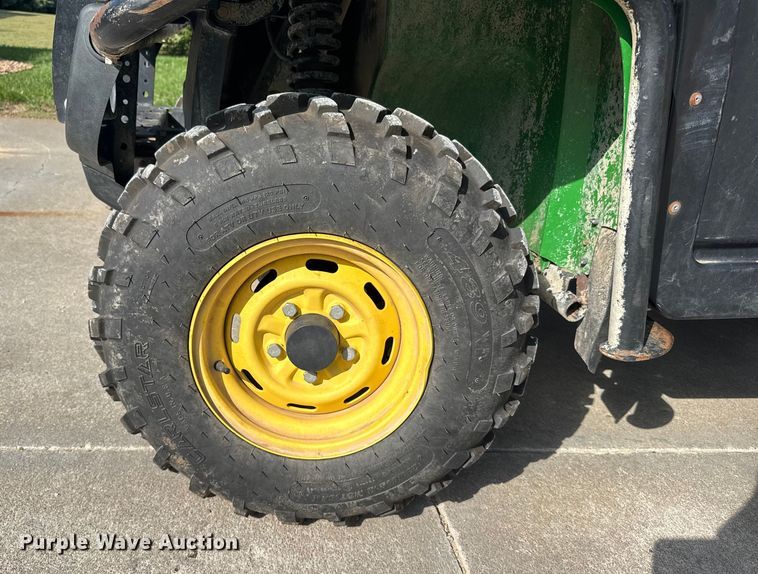 image for item EU6088 2011 John Deere 825I utility vehicle