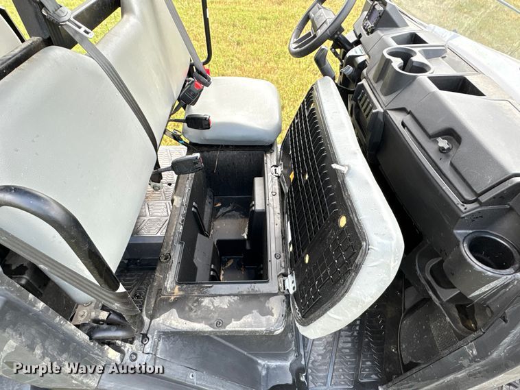 image for item EU7033 2023 Bobcat UV34XL utility vehicle