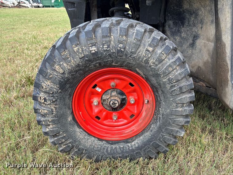 image for item EU7033 2023 Bobcat UV34XL utility vehicle