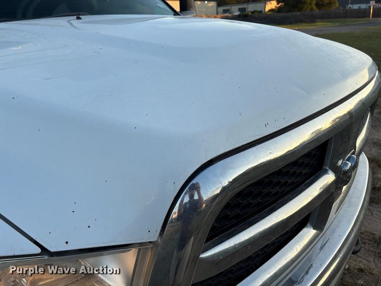 image for item EU7044 2016 Dodge Ram 5500 Box Truck