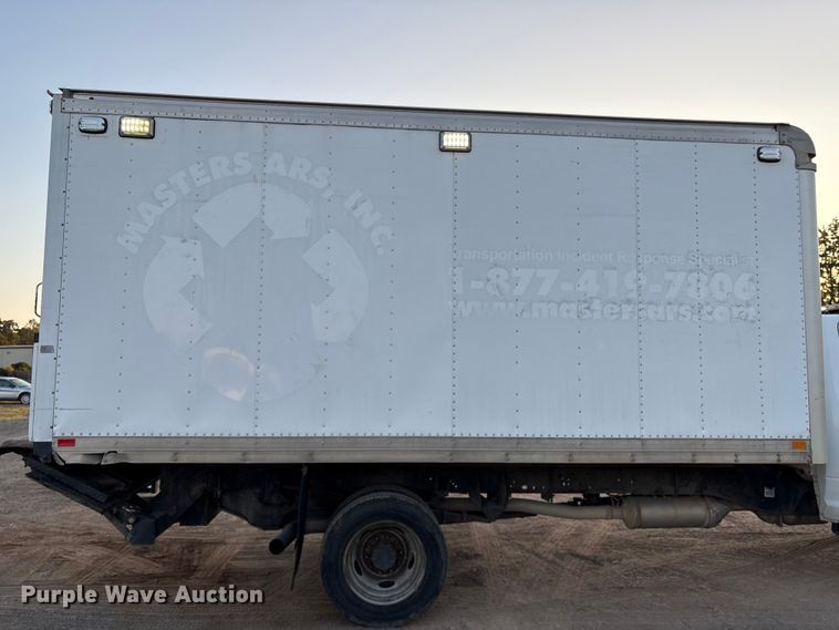 image for item EU7044 2016 Dodge Ram 5500 Box Truck