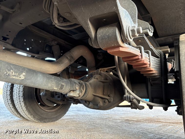 image for item EU7044 2016 Dodge Ram 5500 Box Truck