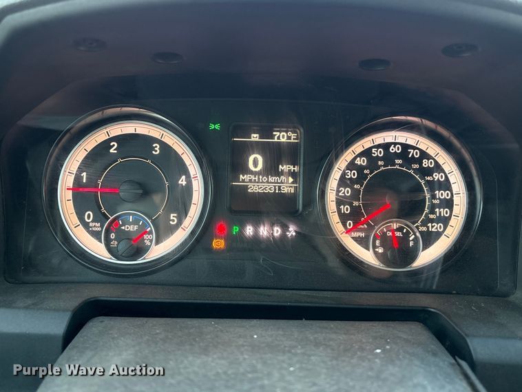 image for item EU7044 2016 Dodge Ram 5500 Box Truck