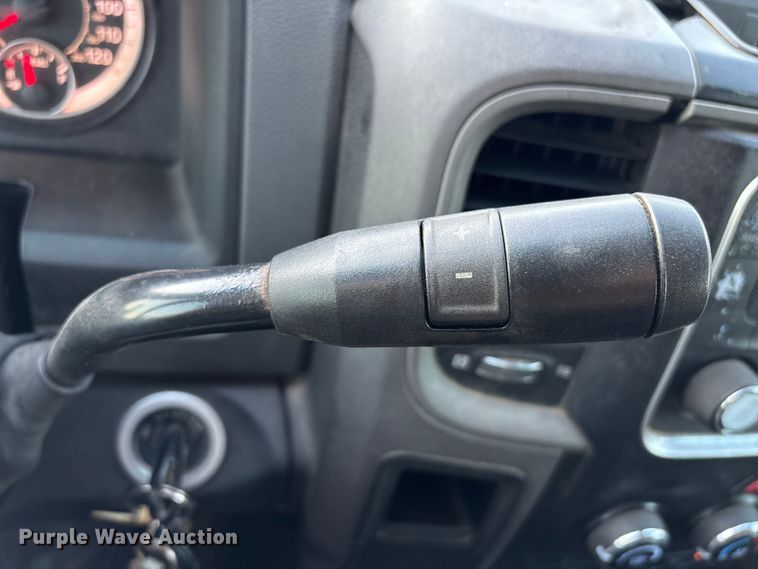 image for item EU7044 2016 Dodge Ram 5500 Box Truck