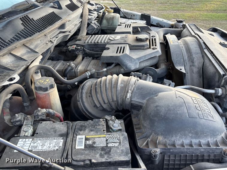 image for item EU7044 2016 Dodge Ram 5500 Box Truck