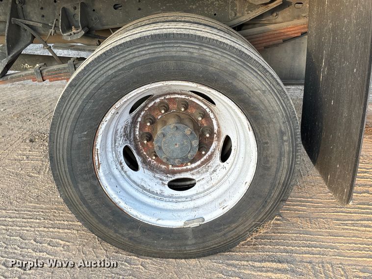 image for item EU7044 2016 Dodge Ram 5500 Box Truck