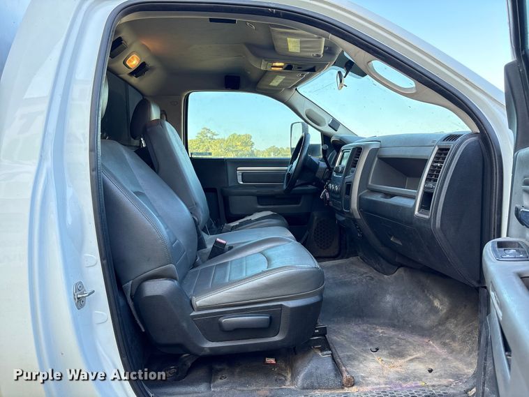 image for item EU7047 2017 RAM 5500 box truck