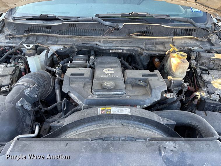 image for item EU7047 2017 RAM 5500 box truck