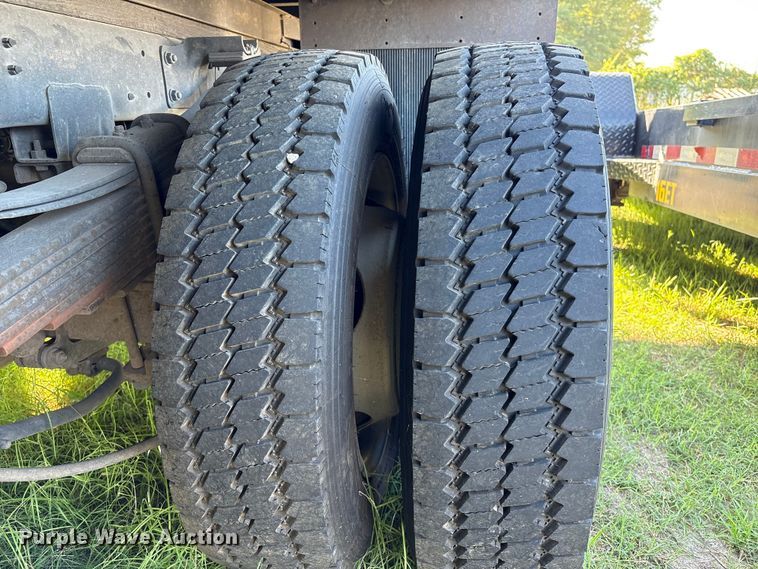 image for item EU7047 2017 RAM 5500 box truck