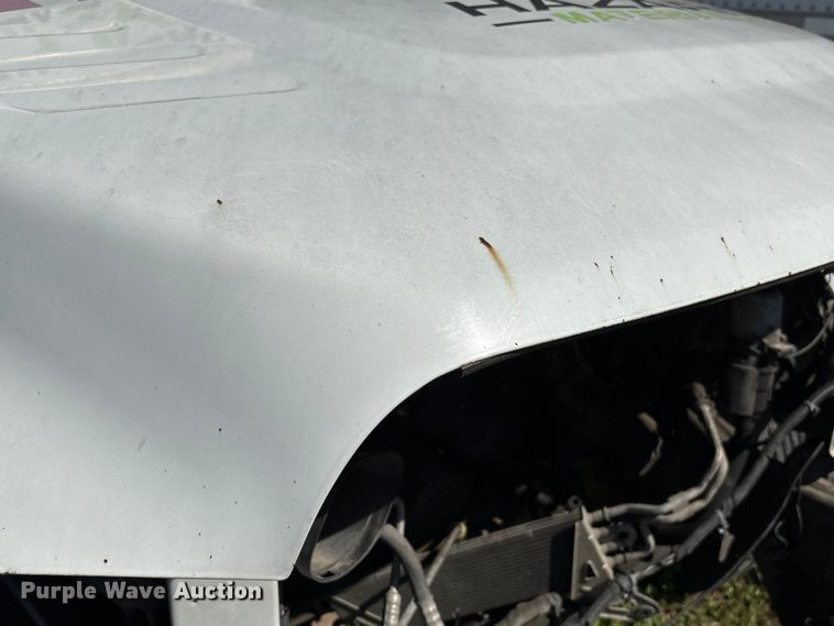 image for item EU7048 2013 RAM 5500 box truck