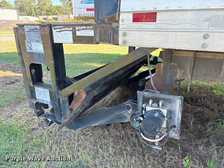 image for item EU7048 2013 RAM 5500 box truck