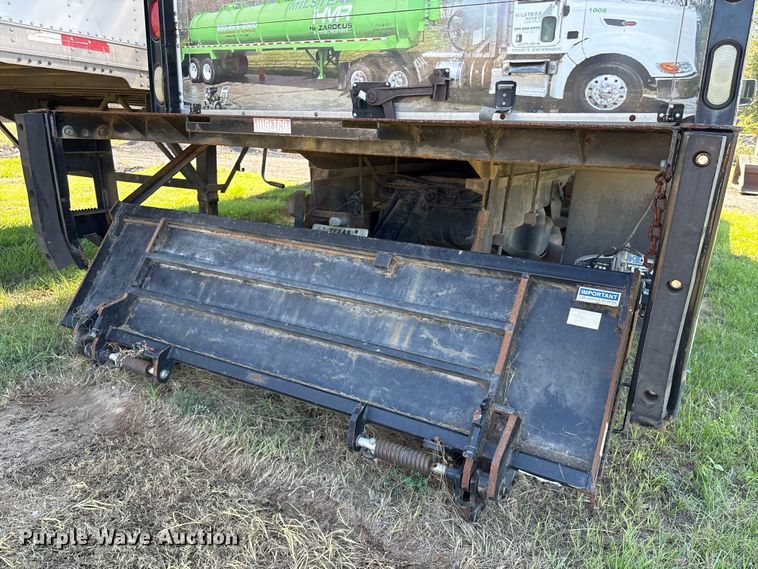 image for item EU7048 2013 RAM 5500 box truck