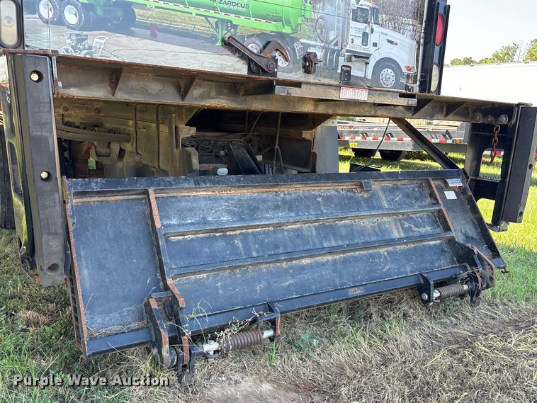 image for item EU7048 2013 RAM 5500 box truck