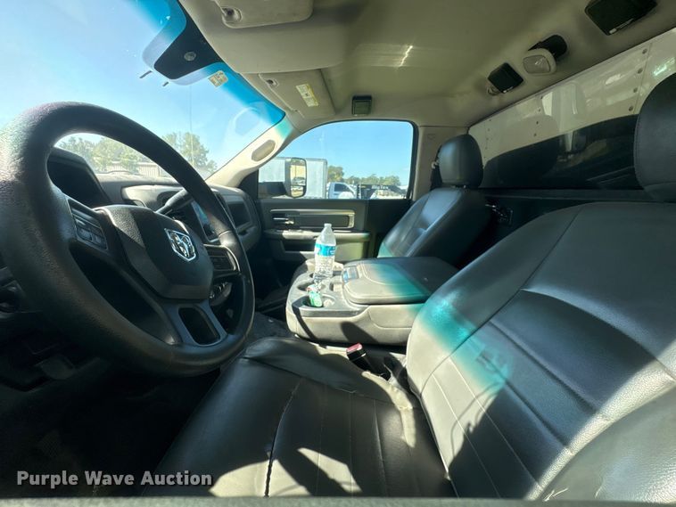 image for item EU7048 2013 RAM 5500 box truck