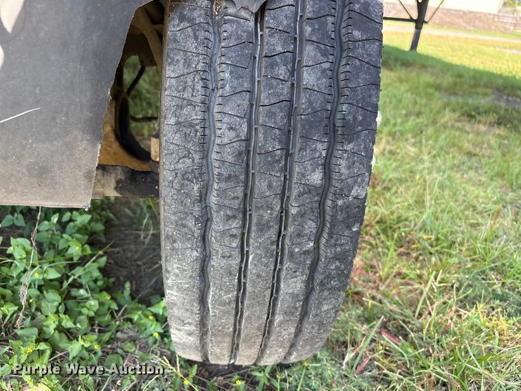 image for item EU7048 2013 RAM 5500 box truck