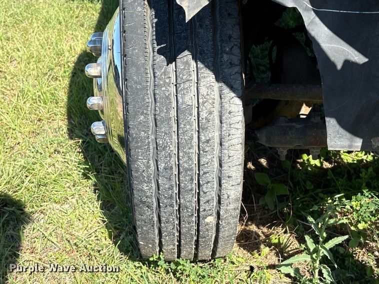 image for item EU7048 2013 RAM 5500 box truck