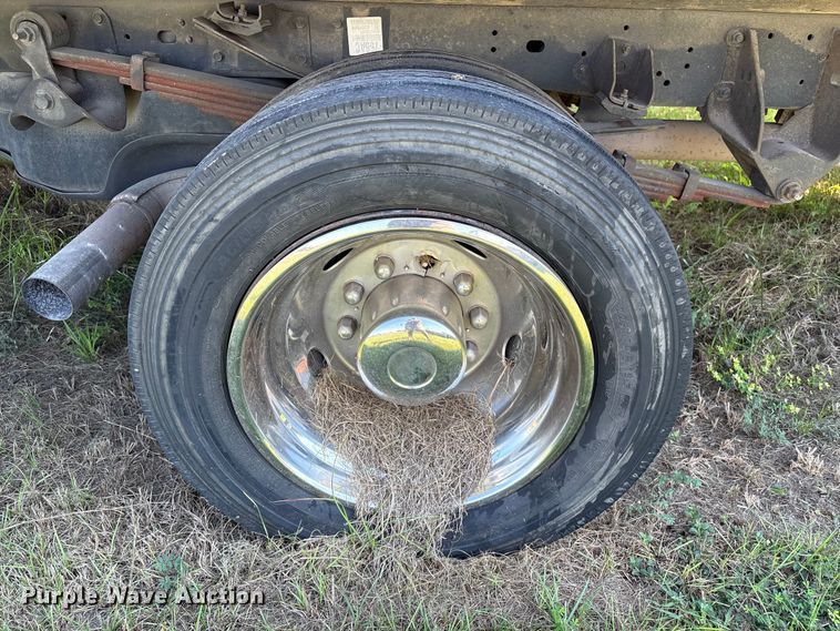 image for item EU7048 2013 RAM 5500 box truck