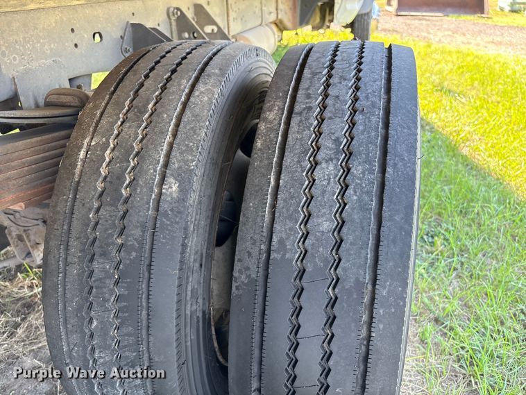 image for item EU7048 2013 RAM 5500 box truck