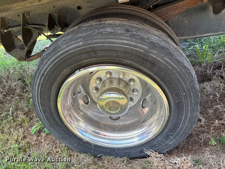 image for item EU7048 2013 RAM 5500 box truck