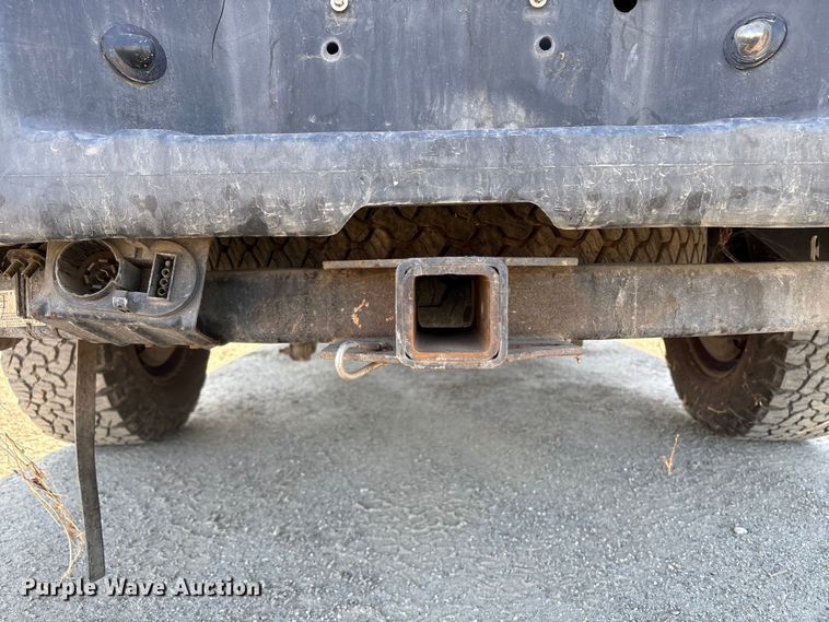 image for item EU8505 2012 Ford F250 Super Duty Crew Cab pickup truck