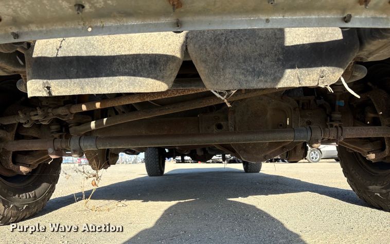 image for item EU8505 2012 Ford F250 Super Duty Crew Cab pickup truck