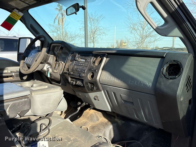 image for item EU8505 2012 Ford F250 Super Duty Crew Cab pickup truck