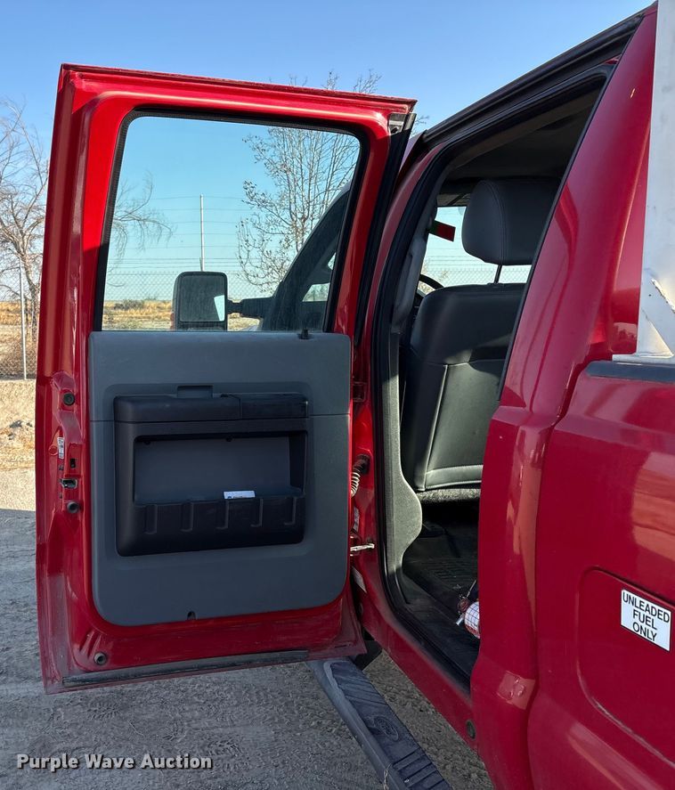 image for item EU8505 2012 Ford F250 Super Duty Crew Cab pickup truck