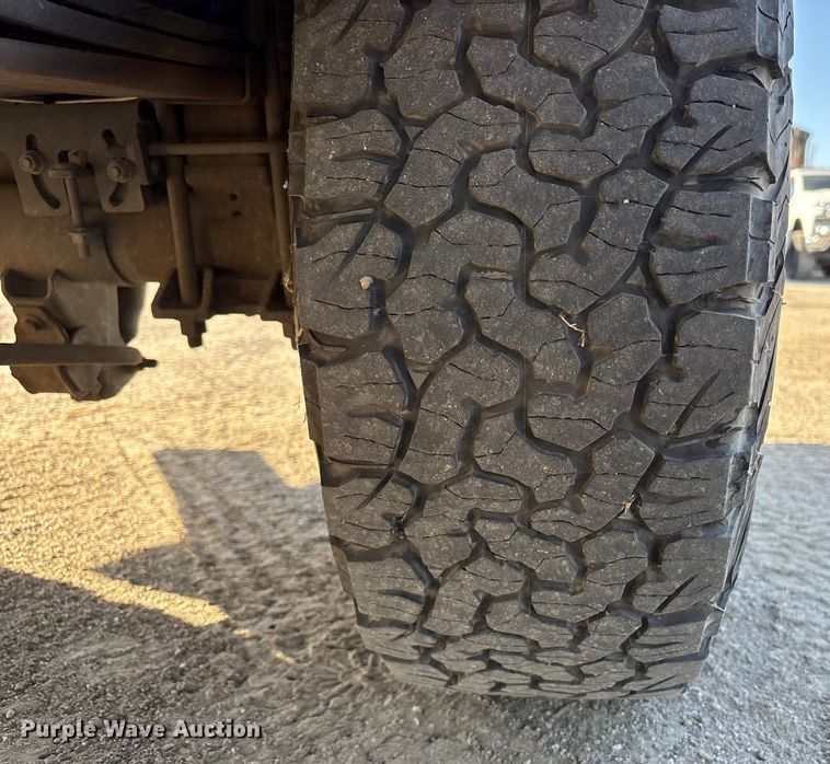 image for item EU8505 2012 Ford F250 Super Duty Crew Cab pickup truck