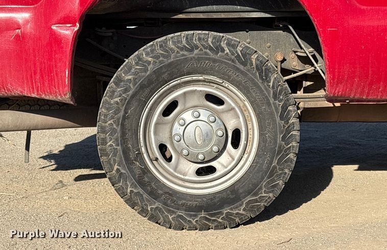 image for item EU8505 2012 Ford F250 Super Duty Crew Cab pickup truck