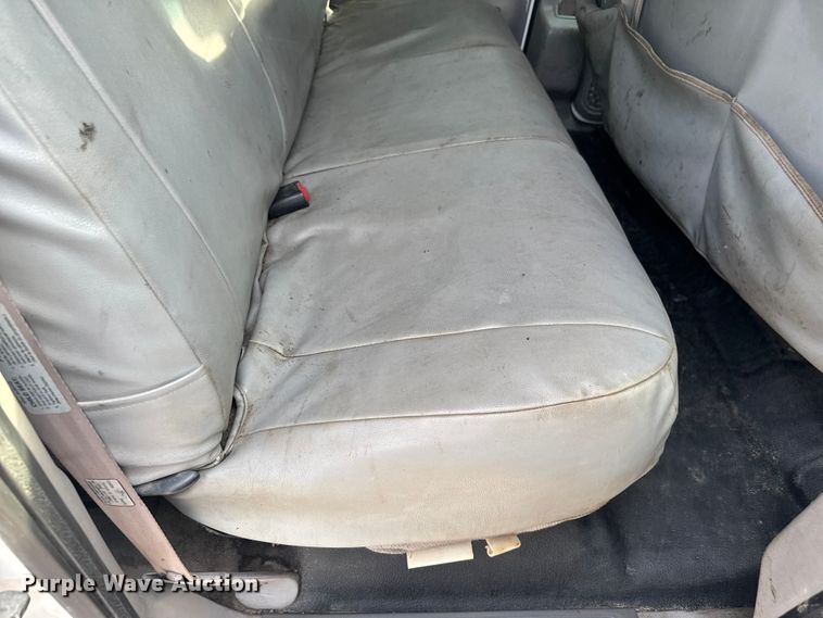 image for item EV1990 1999 Ford F550 Super Duty Crew Cab flatbed truck