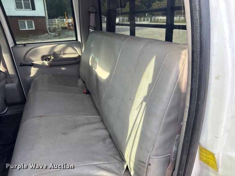 image for item EV1990 1999 Ford F550 Super Duty Crew Cab flatbed truck