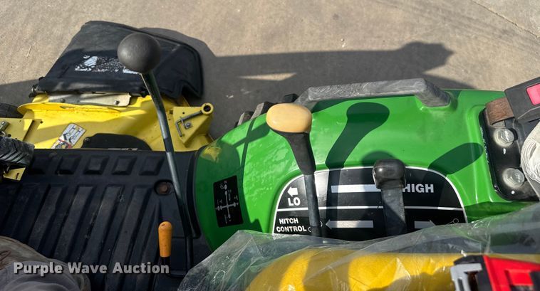 image for item EV1991 2008 John Deere  2305 MFWD tractor