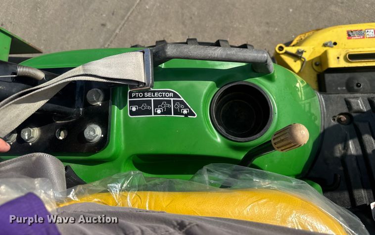 image for item EV1991 2008 John Deere  2305 MFWD tractor