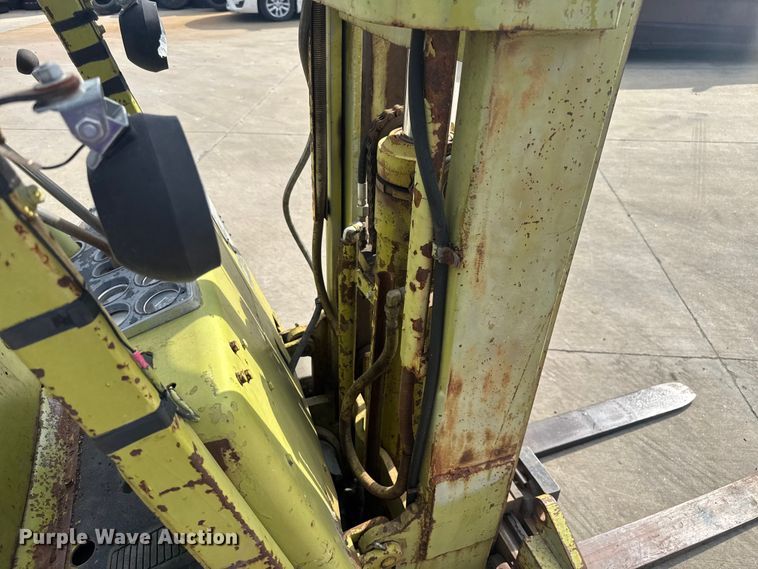 image for item EV1992 Clark C500-35 forklift