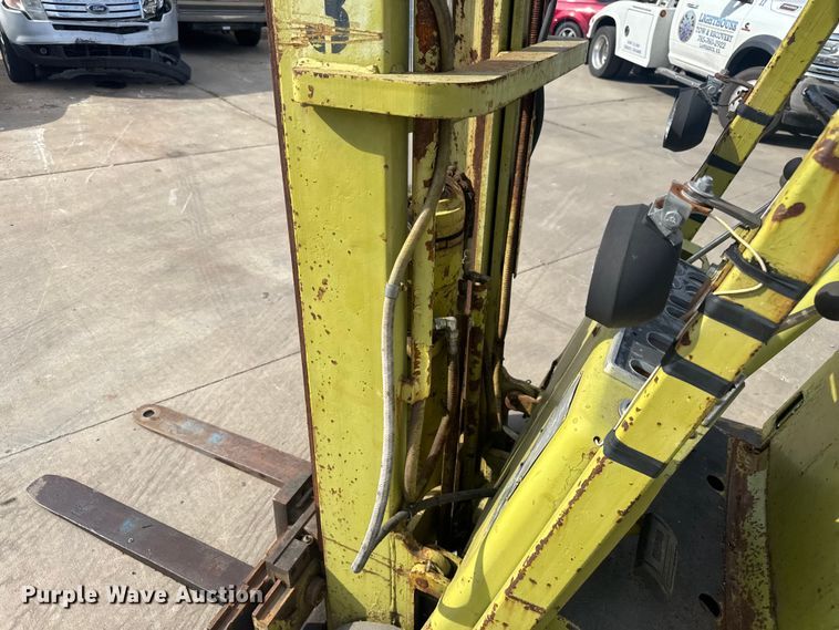 image for item EV1992 Clark C500-35 forklift