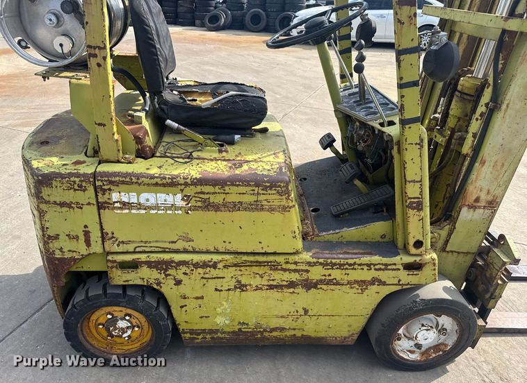 image for item EV1992 Clark C500-35 forklift