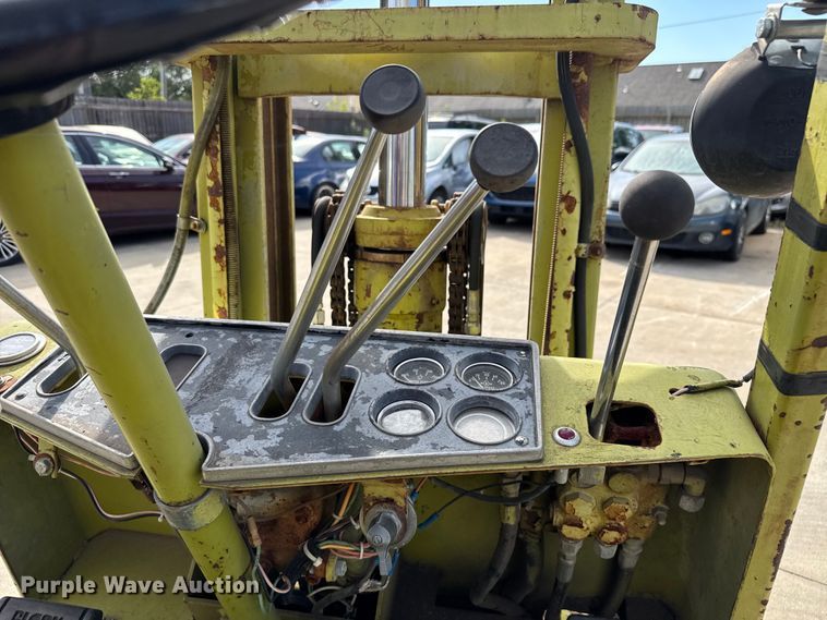 image for item EV1992 Clark C500-35 forklift