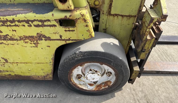 image for item EV1992 Clark C500-35 forklift