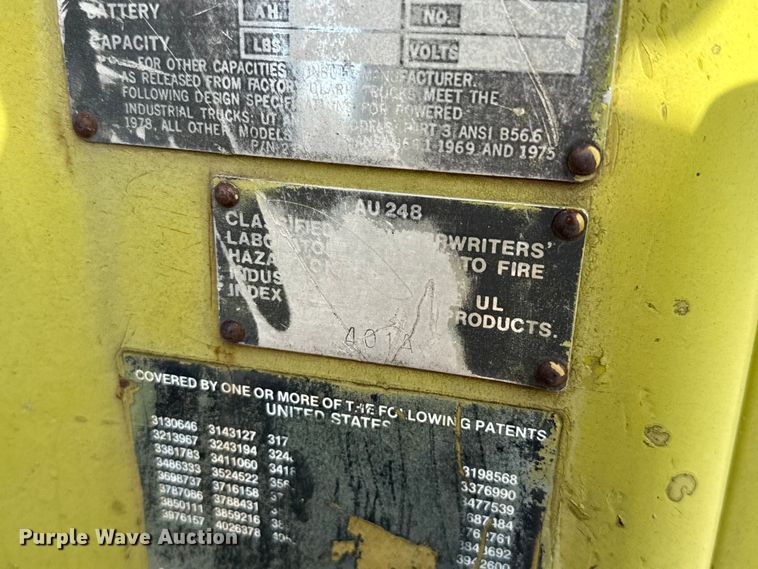 image for item EV1992 Clark C500-35 forklift