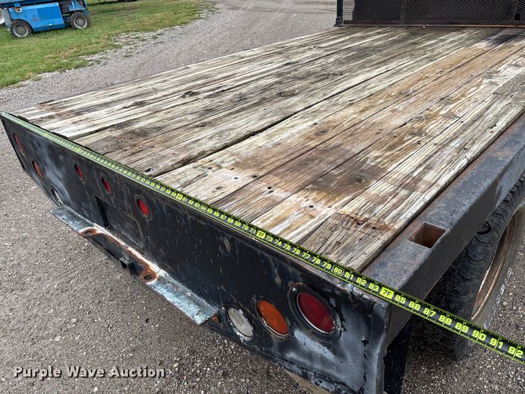 image for item EV3077 1973 Ford F350 flatbed pickup truck