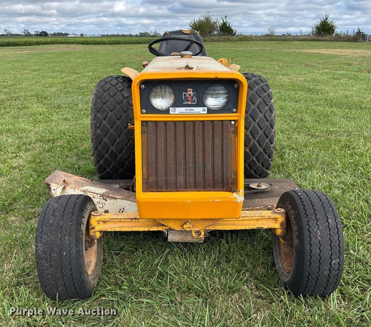image for item EV3081 1974 International Harvester Cub 154 Lo-Boy tractor