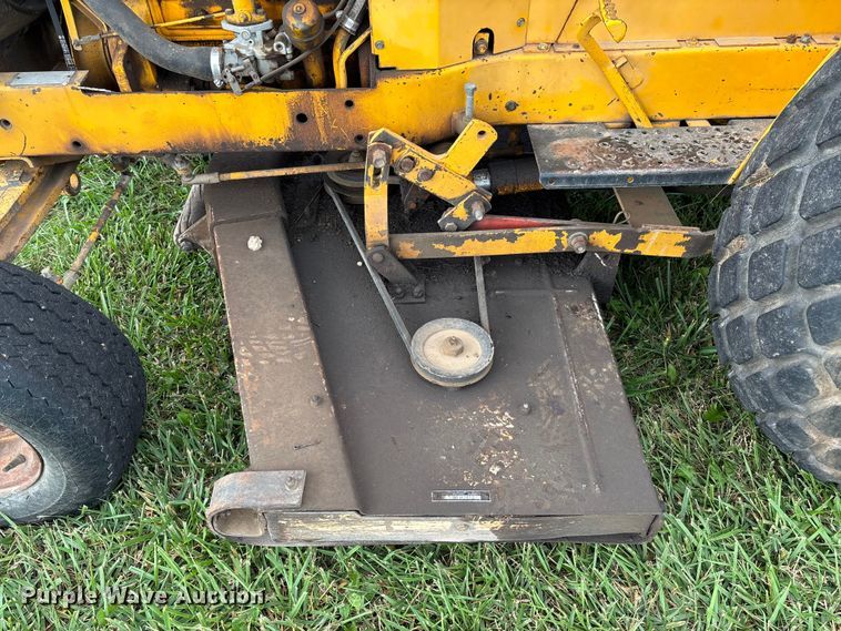 image for item EV3081 1974 International Harvester Cub 154 Lo-Boy tractor