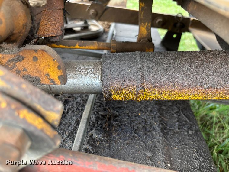 image for item EV3081 1974 International Harvester Cub 154 Lo-Boy tractor