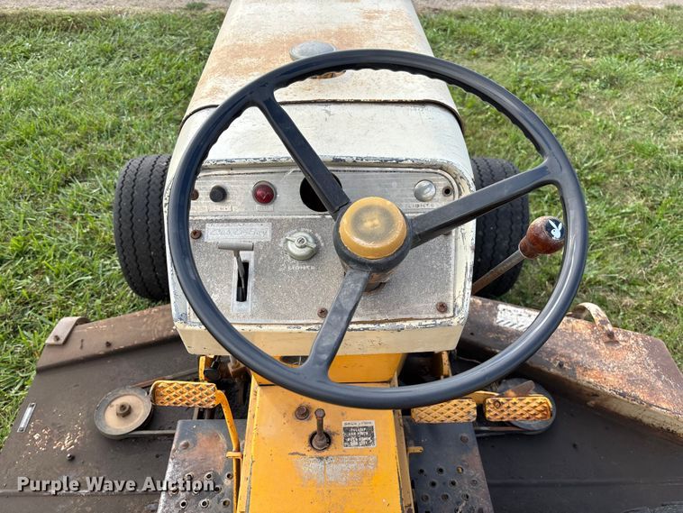 image for item EV3081 1974 International Harvester Cub 154 Lo-Boy tractor