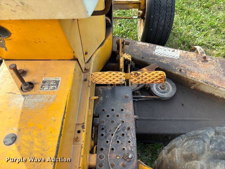 image for item EV3081 1974 International Harvester Cub 154 Lo-Boy tractor